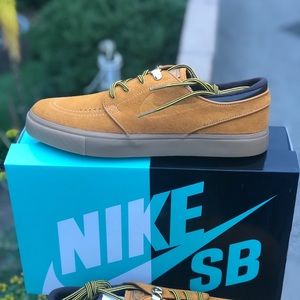 Nike SB Zoom Janoski PRM